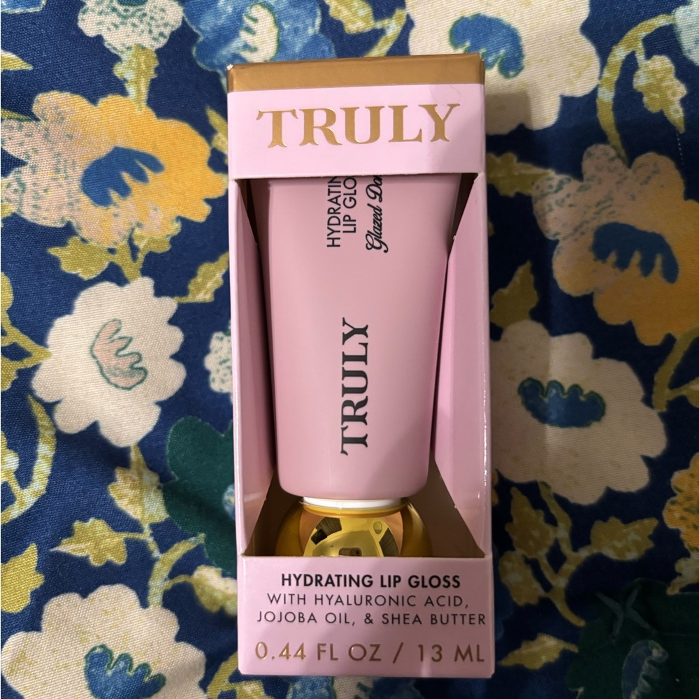 TRULY Hydrating Lip Gloss - Light Pink & Gold